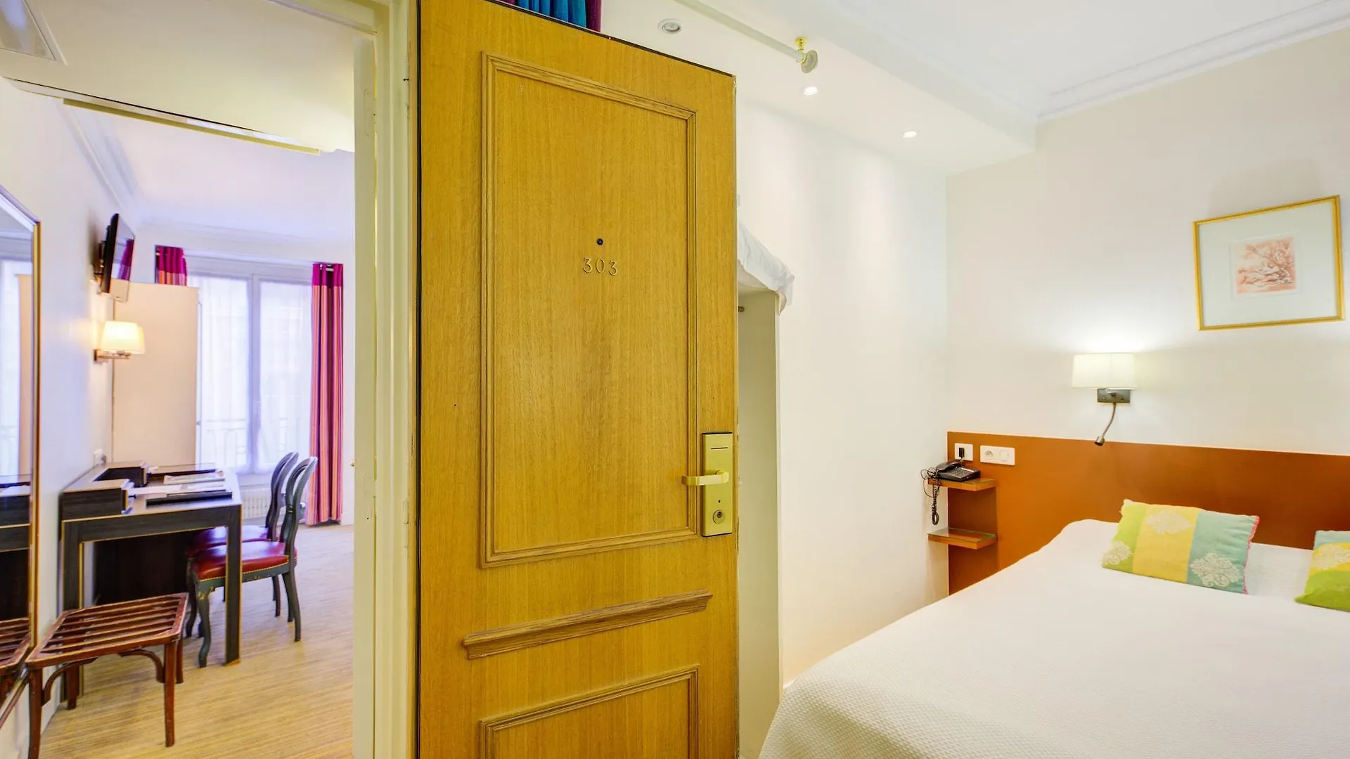 Hotel La Sanguine Párizs Franciaország